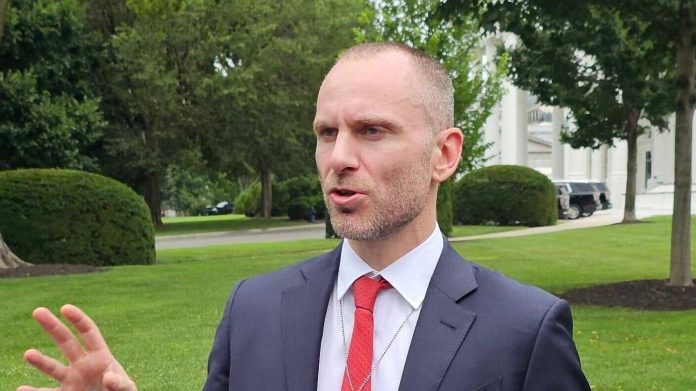 bfd80702a660a5deef3d056a315228038910dde5-1405x790-1